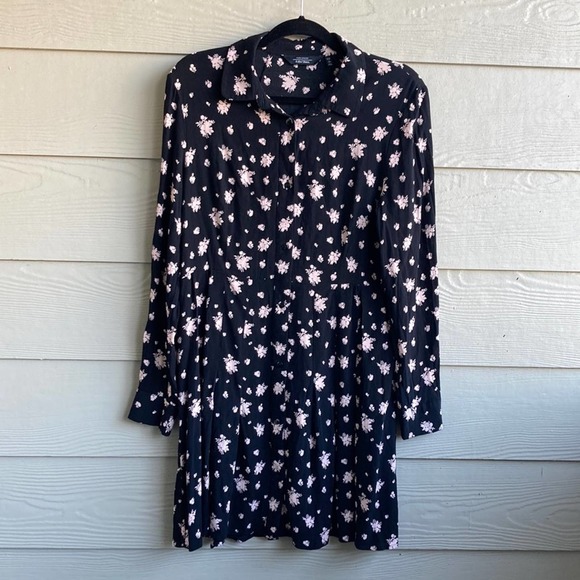 & other Stories Long Sleeve Floral button front Dress - Picture 3 of 12